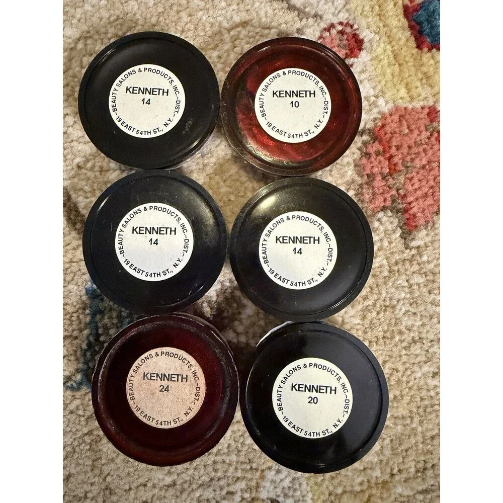 Vintage eye shadow or compact Lot By Beauty Salons & Products KENNETH